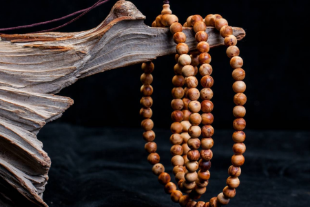 去毛刺如清風拂面，拋光似玉匠運筆